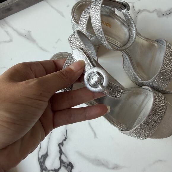 Larroude Dolly Crystal Sandal Platform Gray Suede Size 8 - Picture 7 of 9